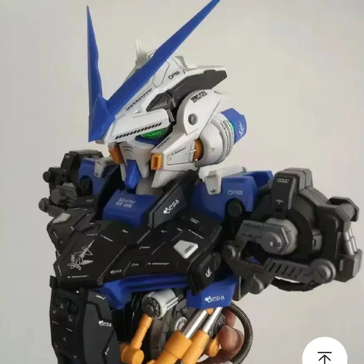 [BUNJANG] Gundam Astray Blue Frame Bust 1/35 Plastic Model / 건담 아스트레이 블루프레임 흉상 1/35 프라모델
