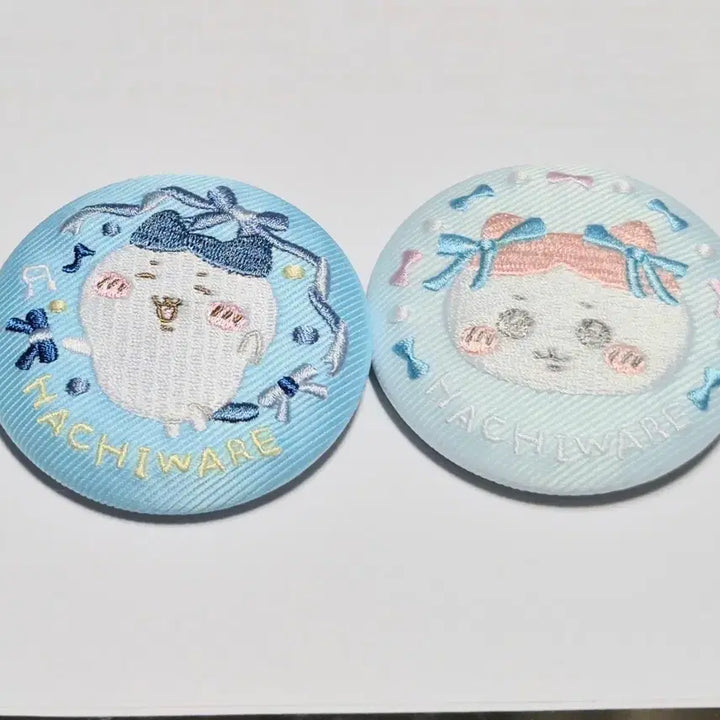[BUNJANG] Chiikawa Hachware Embroidered Badge Set (2 Types) / 치이카와 하치와레 자수 뱃지 2종 일괄