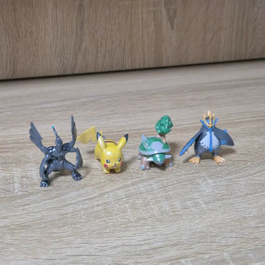 [BUNJANG] Pokemon Moncolle Metallic Pearl Figure Set / 급처) 포켓몬 피규어 메탈릭 펄 몬코레 세트