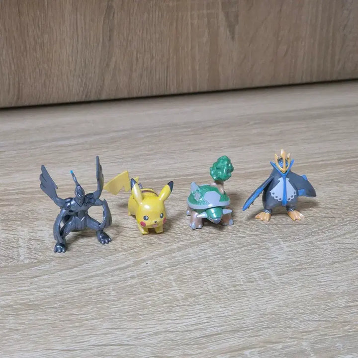 [BUNJANG] Pokemon Moncolle Metallic Pearl Figure Set / 급처) 포켓몬 피규어 메탈릭 펄 몬코레 세트