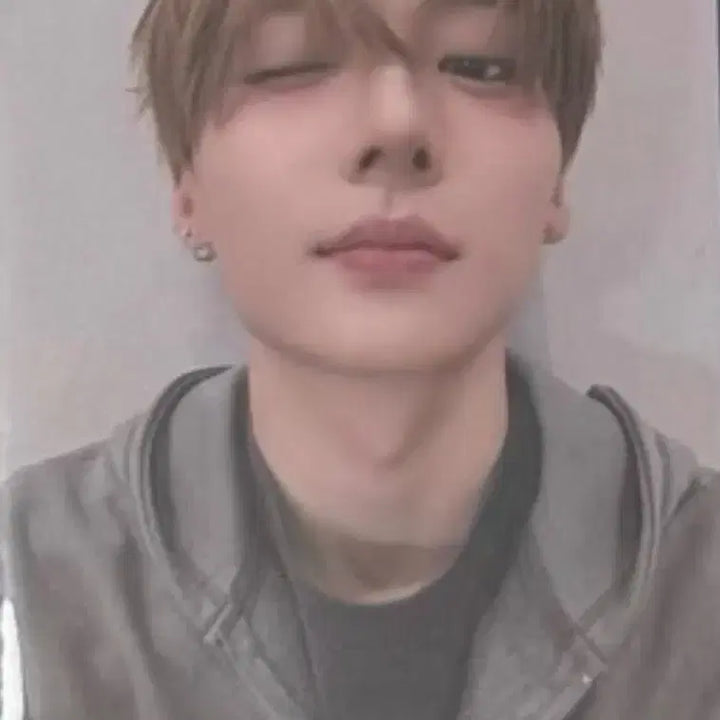 [BUNJANG] ALDI ONE Alpha Drive One Sangwon QQ Music Online Exclusive Photocard (Wink) + NFC / 알디원 알파드라이브원 상원 QQ뮤직 온라인 한정 포토카드(윙크)+NFC