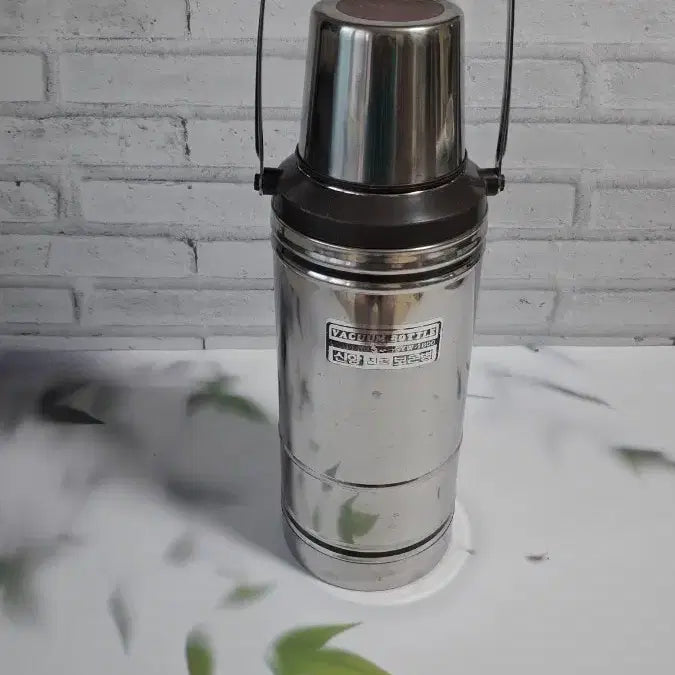 [BUNJANG] Vintage Stainless Steel Thermos (2 Quart) / 근대사 빈티지 스텐보온병