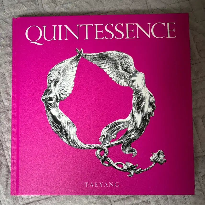 [SOLD OUT] 태양 Quintessence 싸인앨범