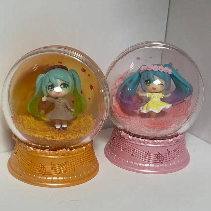 [BUNJANG] Hatsune Miku Snow Globe Spring/Autumn Version Set / (급처)하츠네 미쿠 스노우볼 봄,가을 버전 일괄판매합니다