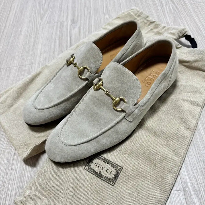 [SOLD OUT] 구찌 홀스빗 스웨이드 로퍼 8.5