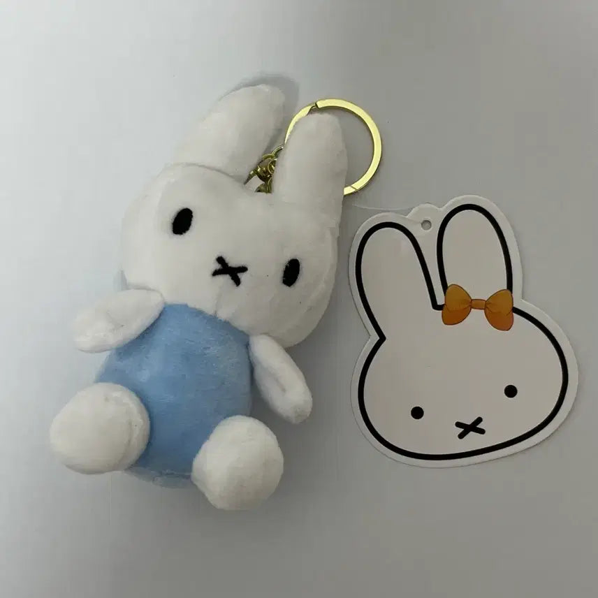 [BUNJANG] Miffy Doll Keychain White Blue Outfit / 미피 인형 키링 (흰색/파란옷)