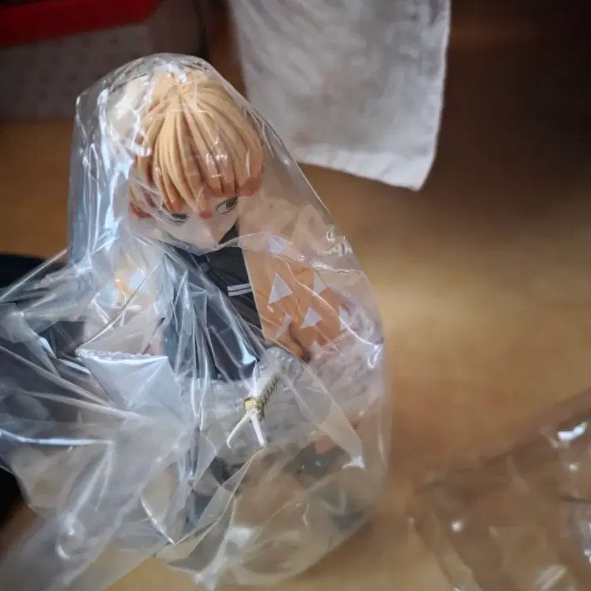 [BUNJANG] Demon Slayer Zenitsu Agatsuma Figure / 귀멸의 칼날 피규어