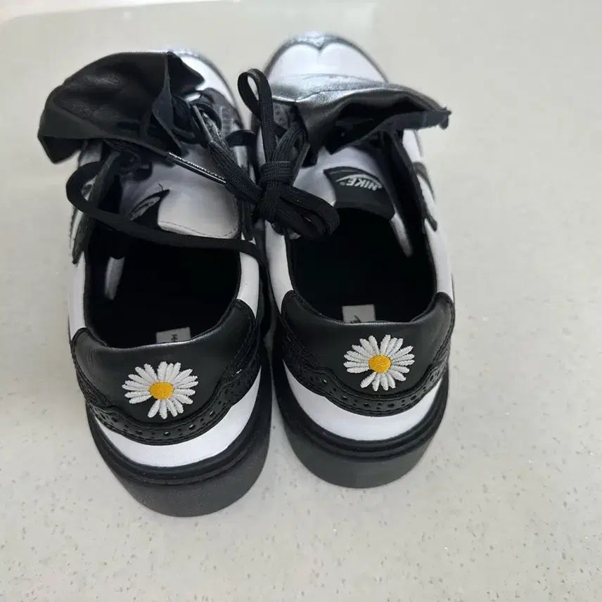 [BUNJANG] Nike x PEACEMINUSONE Kwondo 1 "Black and White" Sneakers (275) / 나이키 X피스마이너스원 퀀도1 밸랙앤화이트 [새제품]