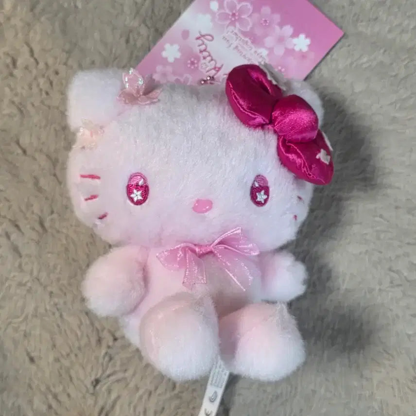 [BUNJANG] Sanrio Hello Kitty 25th Anniversary Sakura Mascot Doll / 헬로키티 25 사쿠라 벚꽃 마스코트 인형 누이 산리오