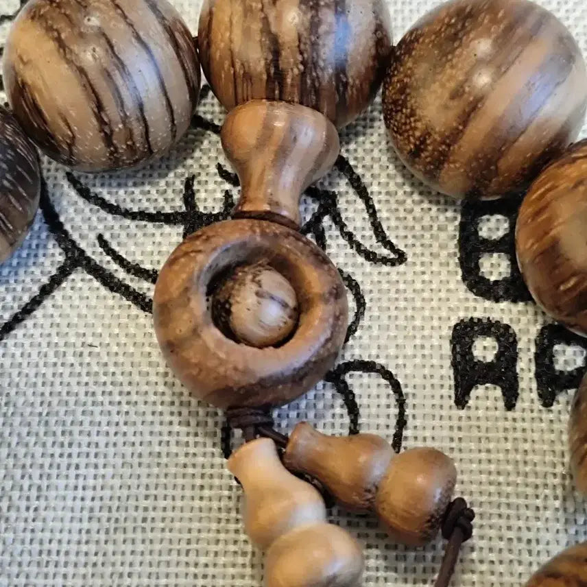 [BUNJANG] Vietnam Leopard Wood Buddhist Prayer Beads Bracelet 20mm / 인도네시아 호피단 침향 염주20mm