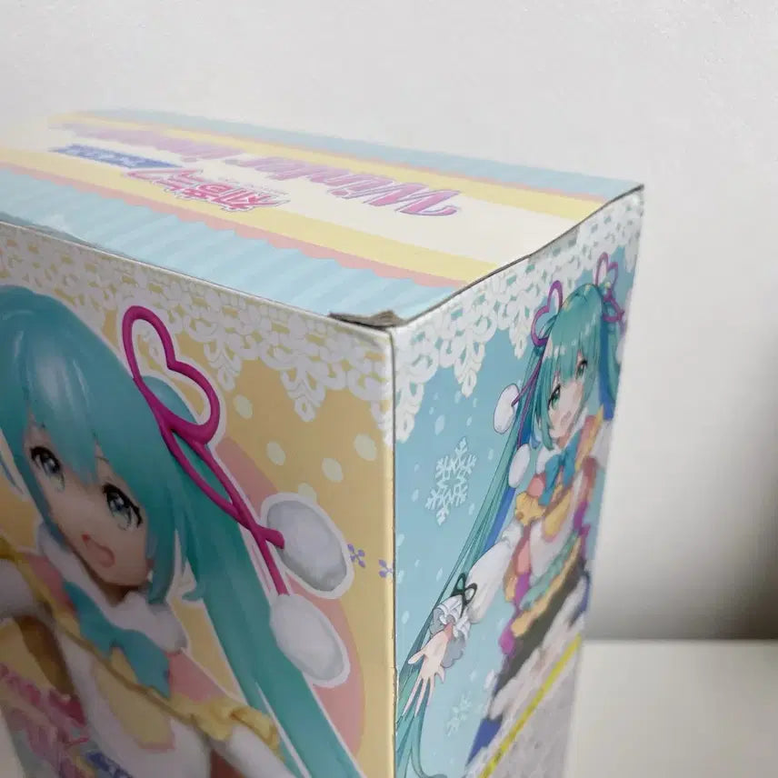[BUNJANG] Hatsune Miku Winter Image Figure (Sealed) / 하츠네 미쿠 Winter image 윈터 피규어 미개봉