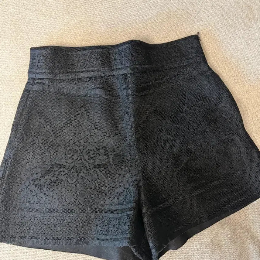 [BUNJANG] Maje Black Lace Short Pants Skirt / [38] Maje 마쥬 블랙 레이스 숏팬츠 스커트