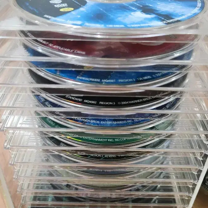 [BUNJANG] The Matrix Ultimate Matrix Collection Limited Edition 10-Disc DVD with Neo Statue / 얼티밋 매트릭스 컬렉션 키프트 한정판 DVD 10디스크 네오석상