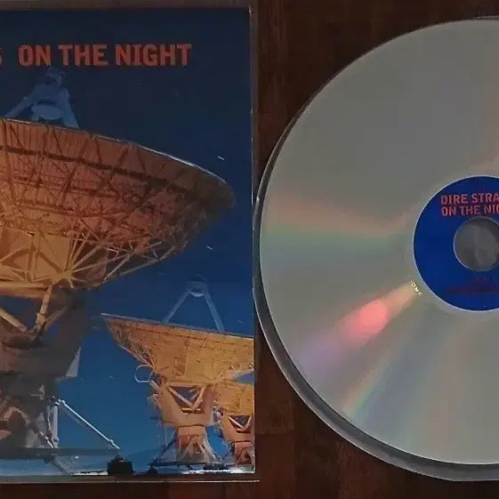 [BUNJANG] Dire Straits On The Night LaserDisc / 다이어 스트레이츠 On The Night 레이저디스크