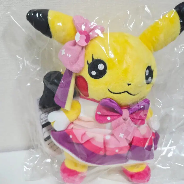[BUNJANG] Limited Edition Idol Pikachu Plush Toy / 미개봉 ㅡ 아이돌피카츄, 한정판피카츄인형
