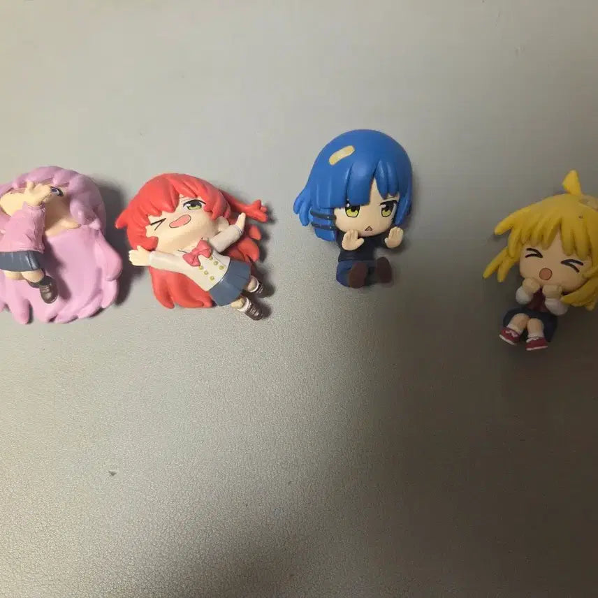 [BUNJANG] Bocchi the Rock! Squatting Gacha Figures / 봇치더락 꽈당 가챠 피규어