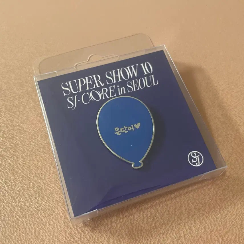 [BUNJANG] Super Junior Shindong Balloon Handwritten Pin Badge / 슈퍼쇼10 풍선 손글씨 핀뱃지 은혁