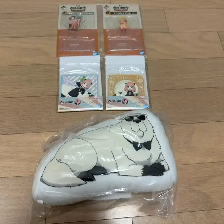 [BUNJANG] Spy x Family Bond Body Pillow and Goods Set (B Prize and Others) / 스파이 패밀리 본드 바디필로우 외 굿즈 세트 (b상 외 하위상)