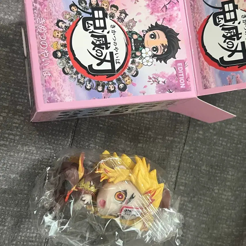 [BUNJANG] Demon Slayer Kyojuro Rengoku Mini Figure / 귀멸의칼날 렌고쿠 미니피규어