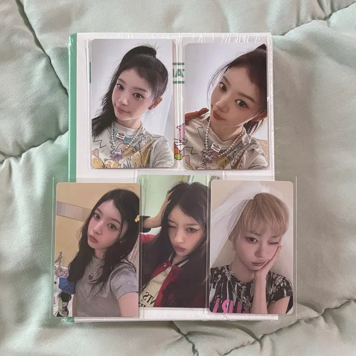 [BUNJANG] ILLIT IROHA Lucky Draw Photocard Bundle Set / 아일릿 모카 미니 4집 특전 포토카드 앨범 분철