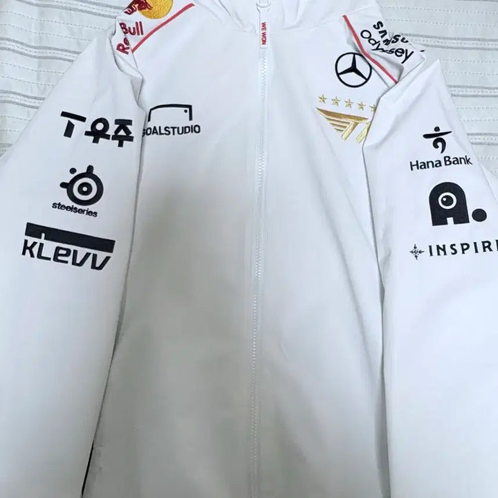 [BUNJANG] T1 T-Shirt Size S / T1 옷 팔아요