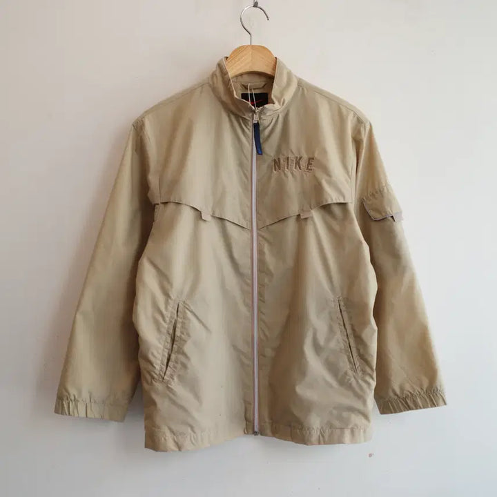 [SOLD OUT] 90s 나이키 올드스쿨 바람막이