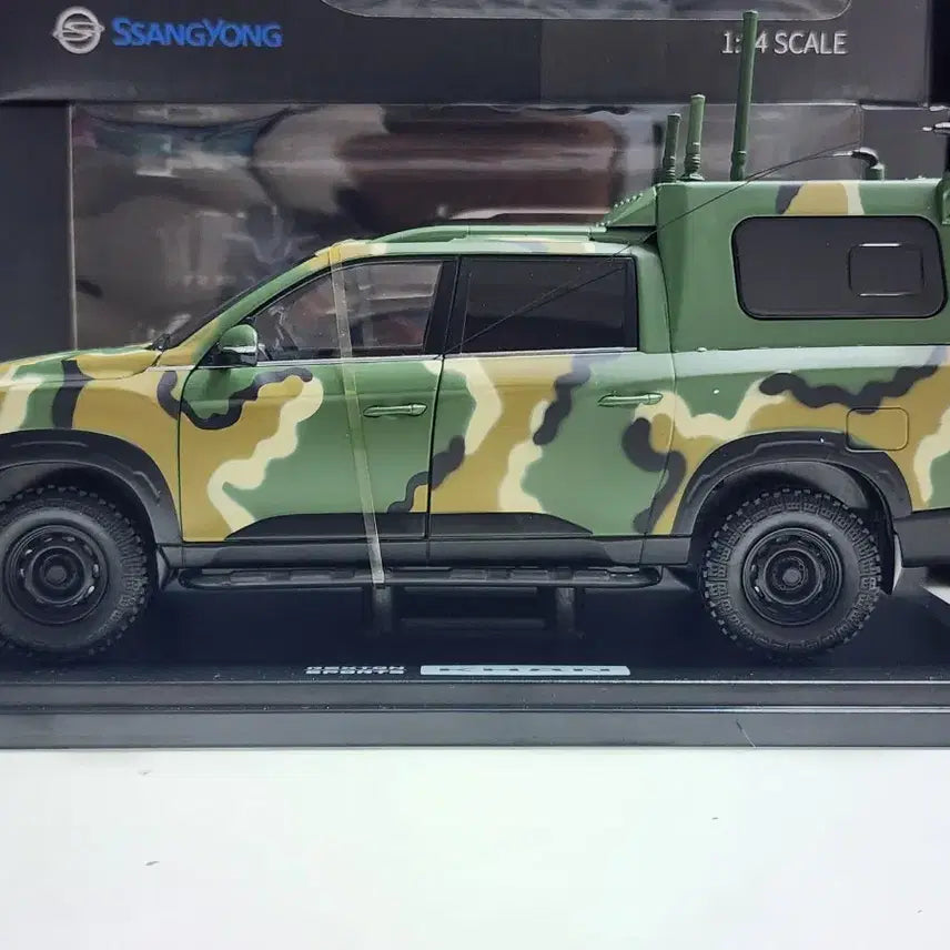 [BUNJANG] 1:24 SsangYong KGM Rexton Khan Military Tactical Vehicle Diecast Model / 1:24 쌍용 KGM 렉스턴 칸 군용 전술차량 국산 다이캐스트