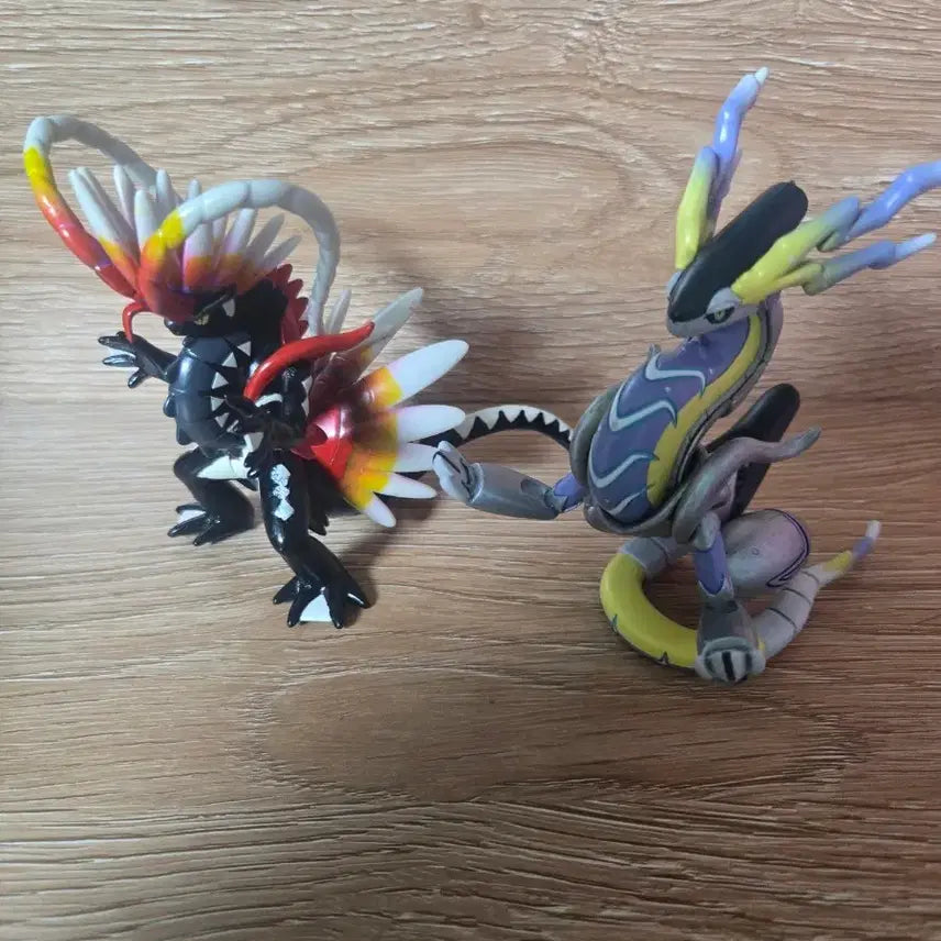 [BUNJANG] Shiny Koraidon Miraidon MonColle Figure Set / 이로치 코라이돈, 미라이돈 몬콜레