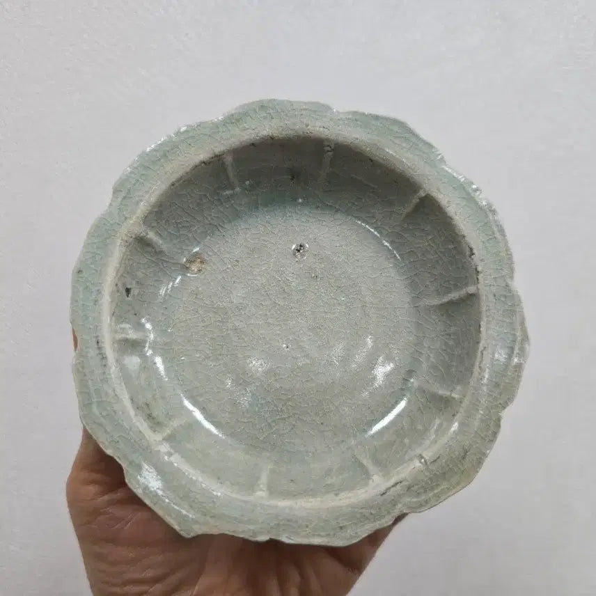 [BUNJANG] Authentic Goryeo Celadon Flower-shaped Dish / 진품 고려시대 청자 화형 접시 골동품