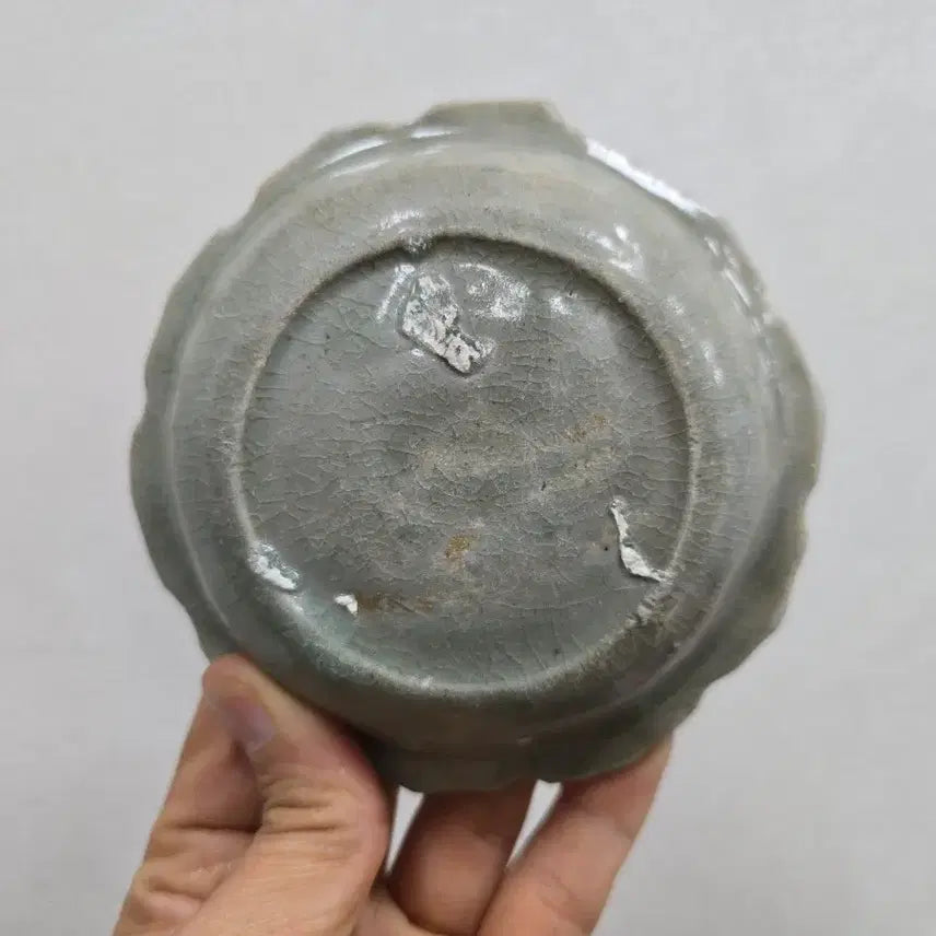 [BUNJANG] Authentic Goryeo Celadon Flower-shaped Dish / 진품 고려시대 청자 화형 접시 골동품