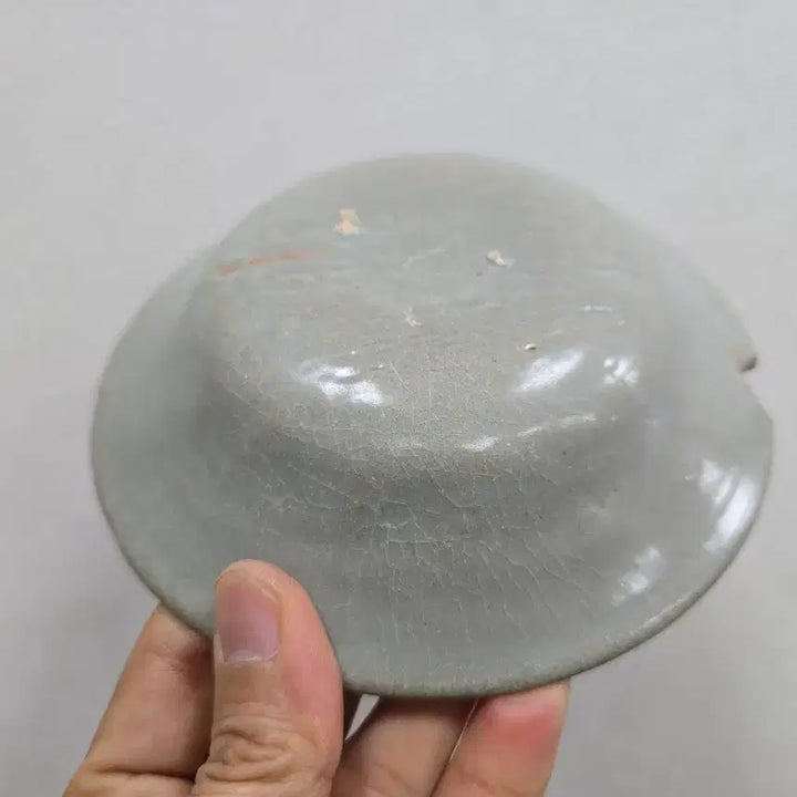 [BUNJANG] Authentic Goryeo Dynasty Celadon Plate with Floral Engraving / 진품 고려시대 청자 양긱 화문 접시