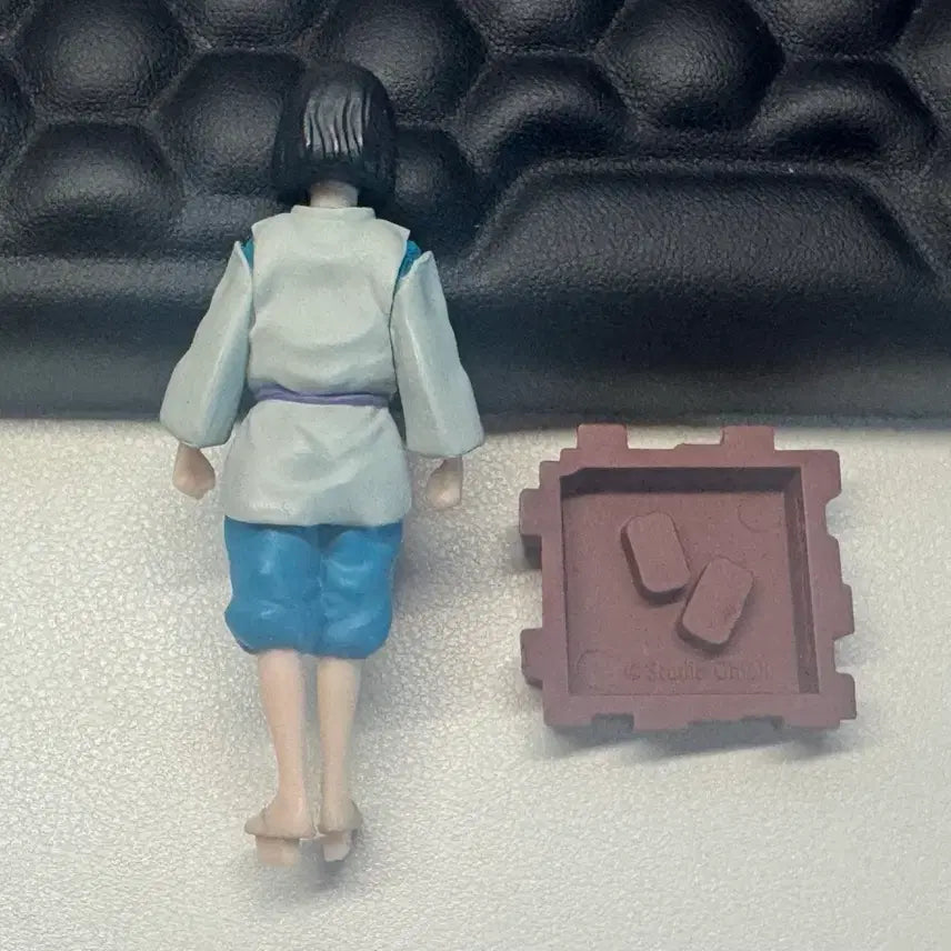 [BUNJANG] Studio Ghibli Spirited Away Haku Figure / [지브리 정품] 센과치히로 하쿠 피규어