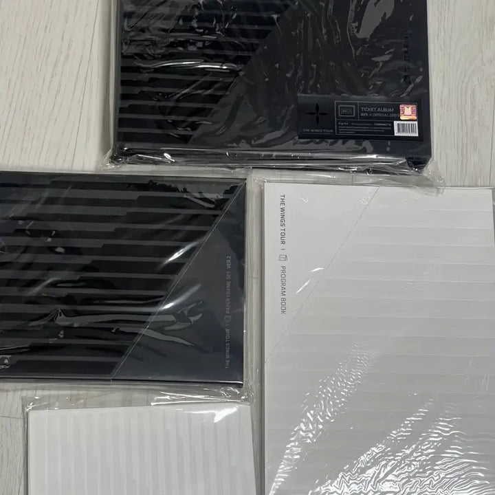 [BUNJANG] BTS Wings Tour Goods Bundle Set (Ticket Binder, Postcard Set, Photo Frame Set, Program Book) / 방탄 BTS 윙즈 투어 굿즈(티켓바인더+스탬프씰+포토프레임세트+프로그램북