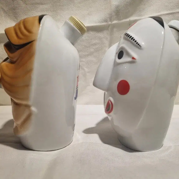 [BUNJANG] Limited Edition Jinro 1988 Seoul Olympics Andong Hahoe Tal Ceramic Liquor Bottle (Empty) / 한정판 진로 1988 서울올림픽 안동 화회탈 도자기 술병 ( 공병  )