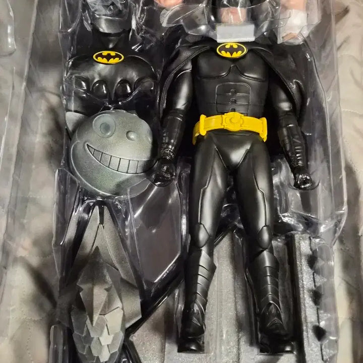 [BUNJANG] Hot Toys MMS770 Batman Returns 2.0 / 핫토이 mms770 배트맨 리턴즈 2.0 헤드, 바디 제외