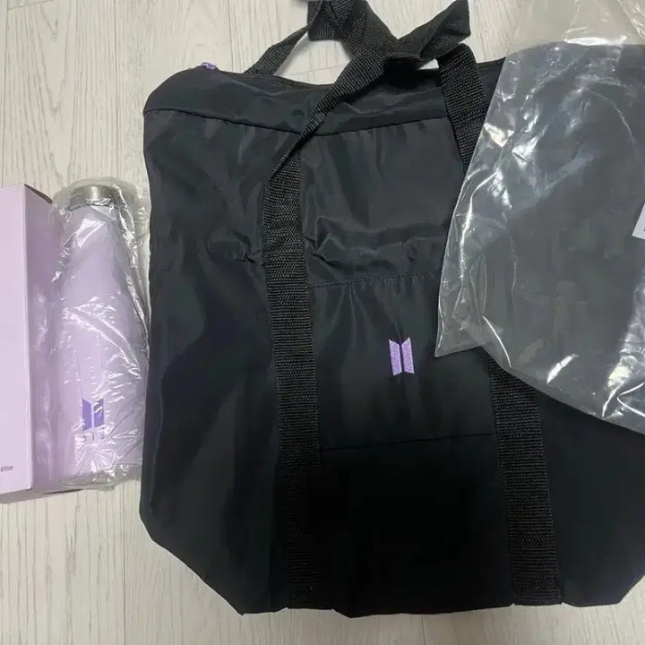 [BUNJANG] BTS Japan Fortune Box Official Bottle + Bag Set / 방탄 BTS 재팬 일본 공식 텀블러+여행 가방 세트(포춘박스 특전)