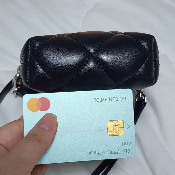 [BUNJANG] Balenciaga Quilted Leather Phone Holder Crossbody Bag Black / 발렌시아가 퀼팅 레더폰 홀더 크로스백 블랙