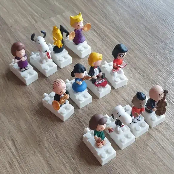 [BUNJANG] Snoopy Peanuts Band Figures 12-Piece Set / 스누피 Peanuts 밴드 피규어 12개 세트
