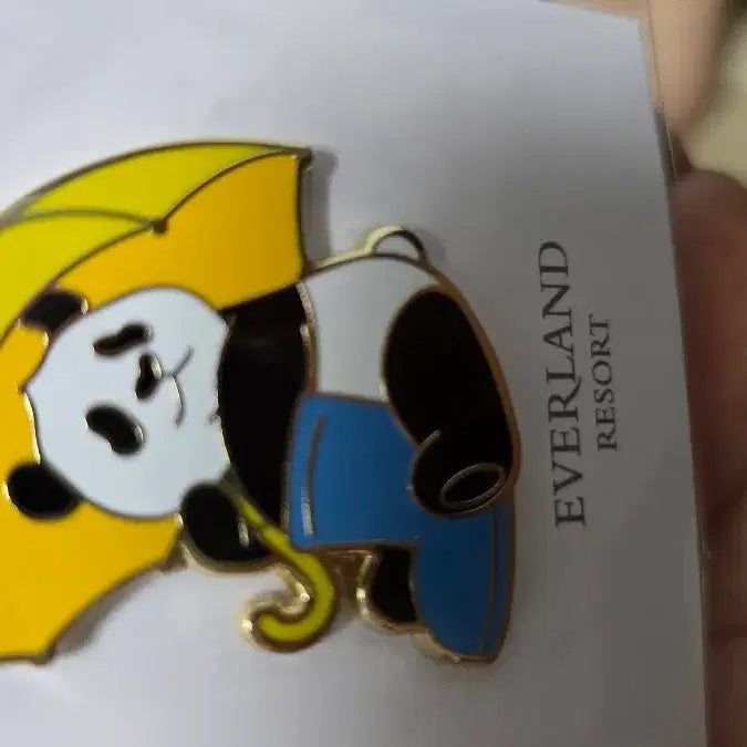 [BUNJANG] Everland Fu Bao Rain Badge / 에버랜드 레인뱃지 푸바오