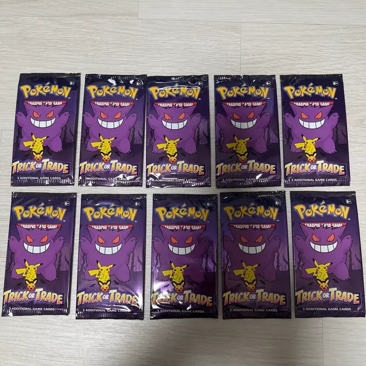 [BUNJANG] 2022 Halloween Pokemon Card Pack (Pikachu, Mimikyu, Gengar) / 2022 할로윈 포켓몬카드팩 (피카츄,따라큐,팬텀)