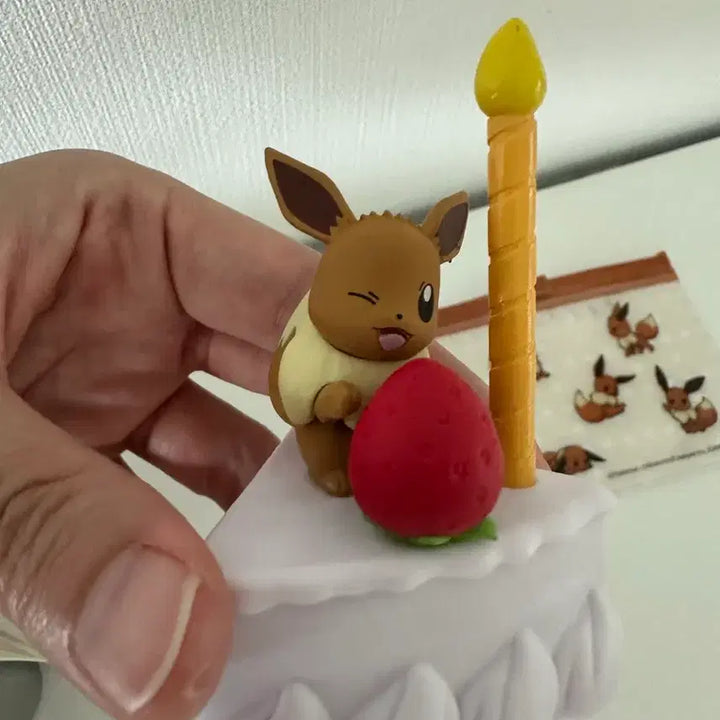 [BUNJANG] Eevee Pouch &amp; Cake Figure Bundle Set / 이브이 파우치, 이브이 케이크 피규어 일괄