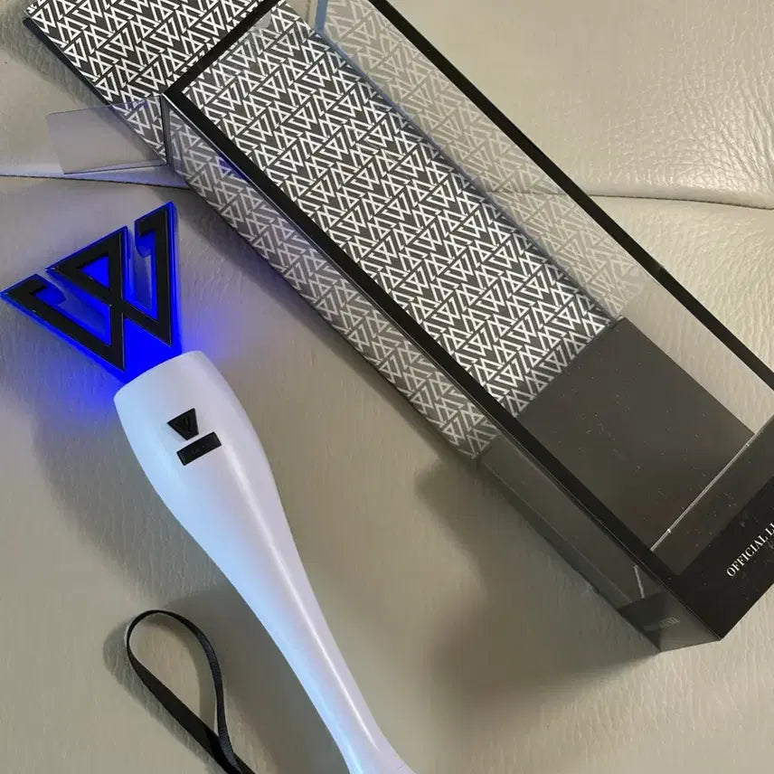 [BUNJANG] Winner Official Lightstick Ver.1 / 위너 응원봉(윈봉) 판매합니다