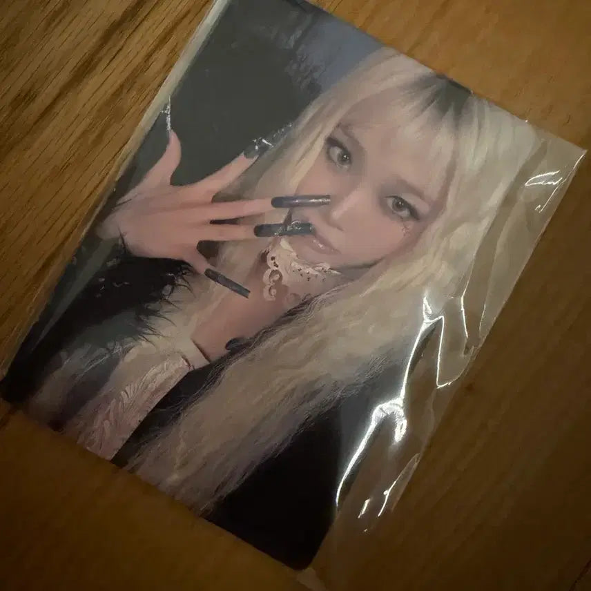 [BUNJANG] LE SSERAFIM BORNFPALA Weverse Exclusive Paper Photo Frame Set / 르세라핌 붐팔라 위버스 특전 지류 포토 액자 세트