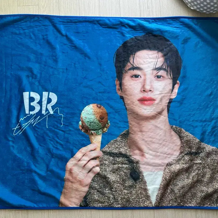 [BUNJANG] Byul See-seok Actor Blanket / 배스킨라빈스 변우석 배우 담요