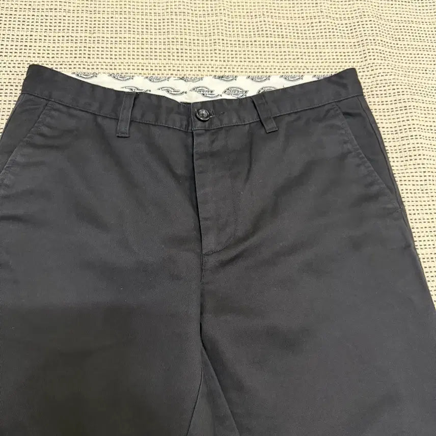 [SOLD OUT] 디키즈 블랙 치노팬츠(876) | 상태 좋음