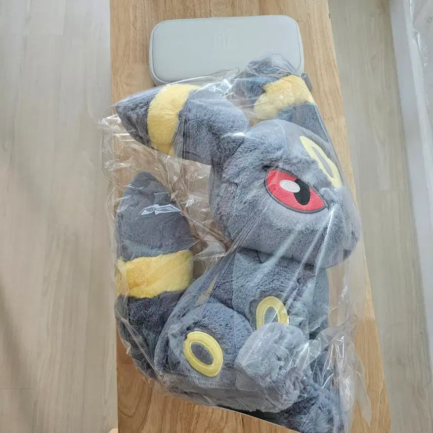 [BUNJANG] Pokemon Center Umbreon Plush Toy / 포켓몬센터 보들보들 봉제인형 블래키