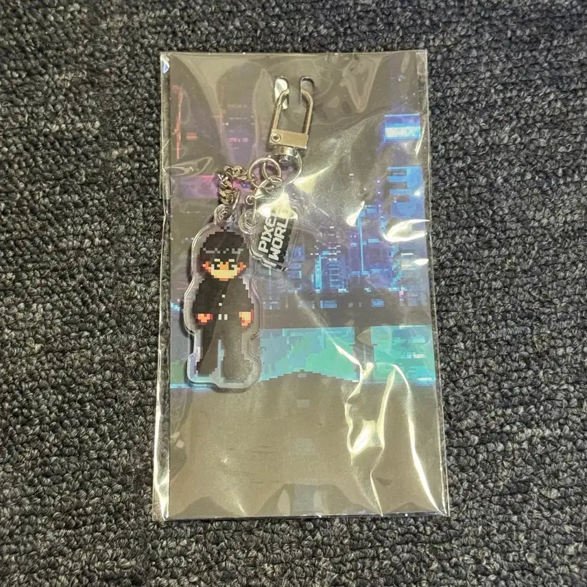 [BUNJANG] PLAVE Pixel World Keyring Hamin / 플레이브 픽셀월드 키링 (하민)