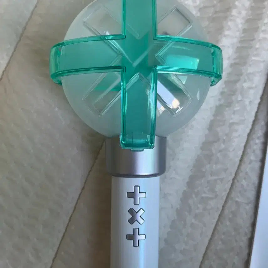 [BUNJANG] TXT Official Lightstick Ver.2 / 투바투 txt 응원봉 ver.2 모아봉