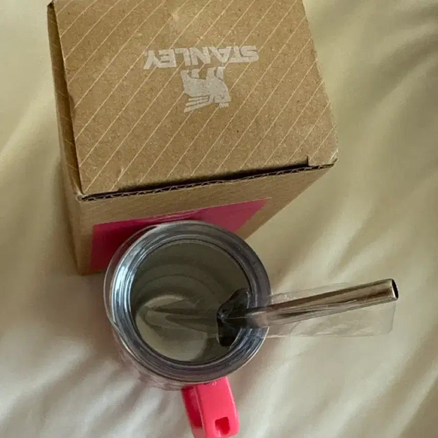 [BUNJANG] Stanley Hello Kitty Pink Mini Tumbler / 스탠리 헬로키티 핑크 미니 텀블러 새상품 박스포함
