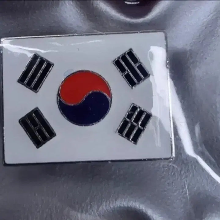 [BUNJANG] Taegeukgi Badge Korean National Flag Emblem / 태극기 뱃지 대한민국 국기 배지